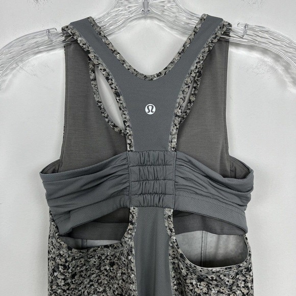 Lululemon Tone It Tank Top Size 2 Gray Fleur Silver Spoon Print w Build in Bra - Picture 7 of 10